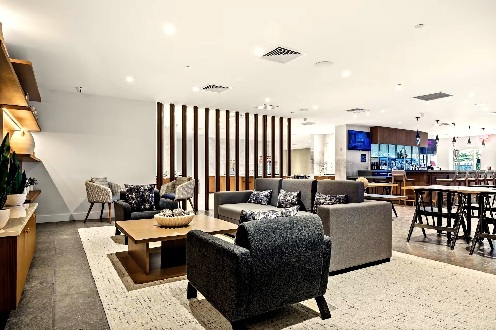 DoubleTree by Hilton New York JFK Airport hotel